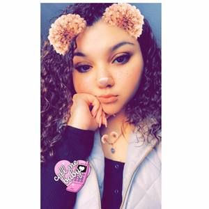 Meet your Posher, Alexandra